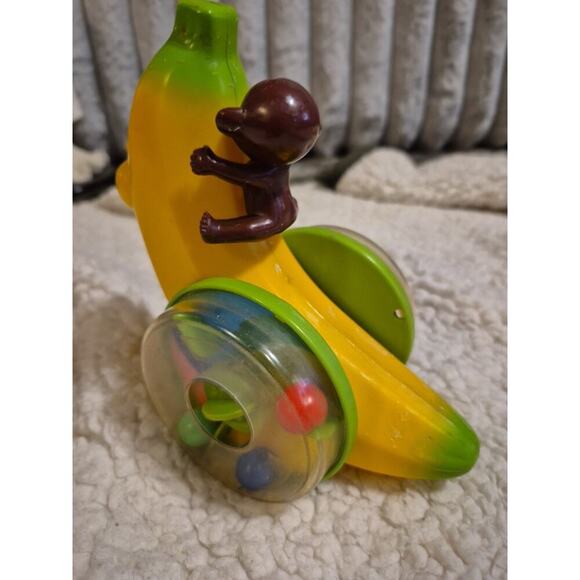 Vintage Long Running Wind-Arounds Pinky Monkey and His Giant Banana 1987 Childco - Picture 2 of 5